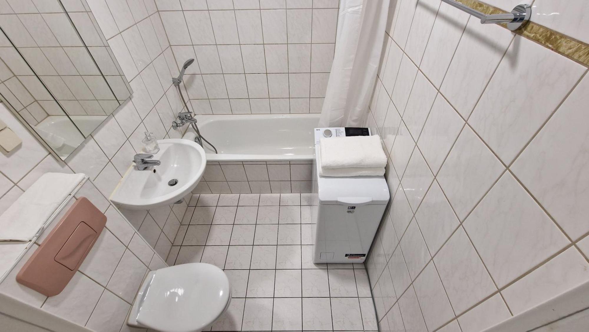 Citycenter Apartment - Bigtv-Ps4-Netflix-Parking Chemnitz Ngoại thất bức ảnh